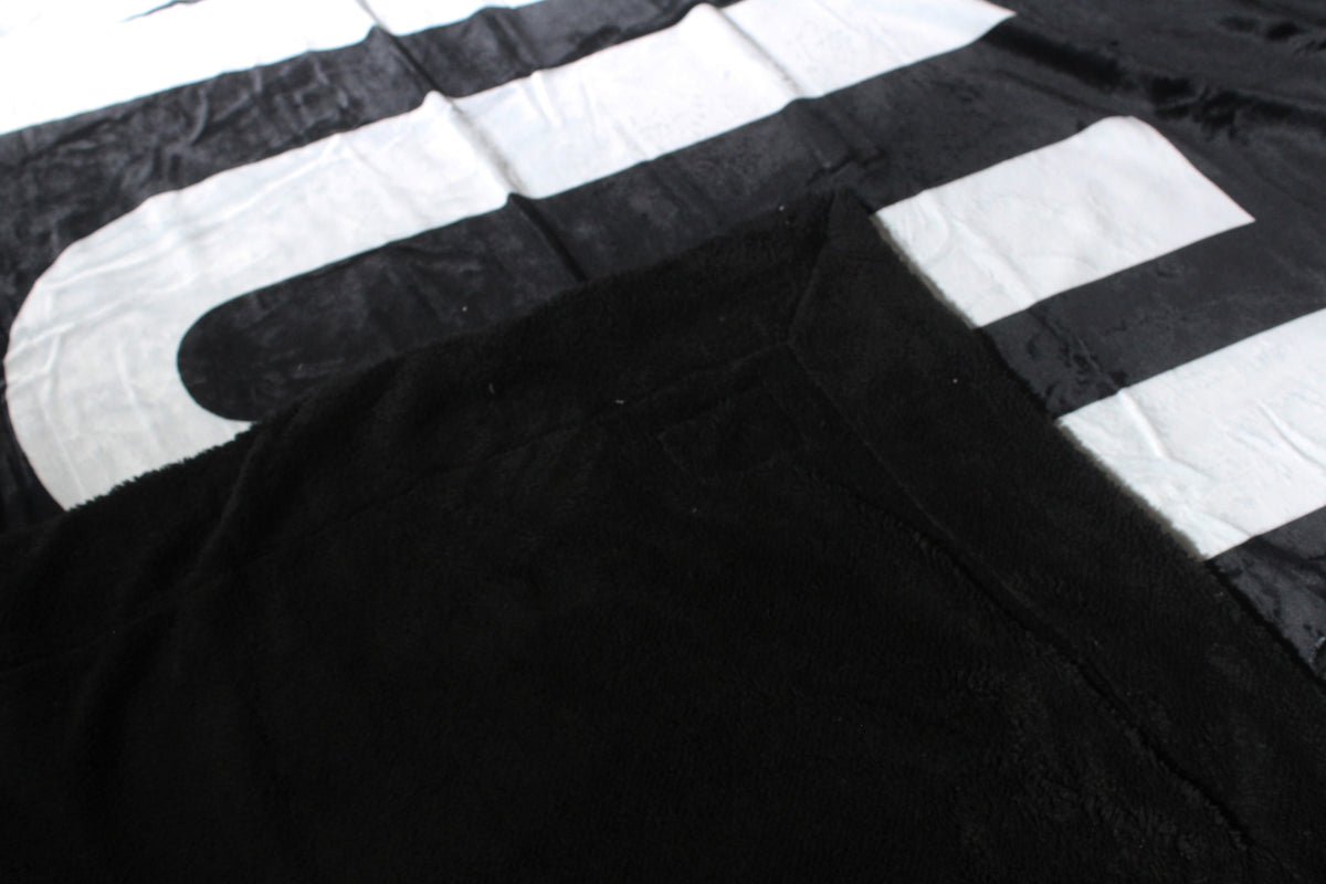 Wub Sherpa Fleece Lined Blanket