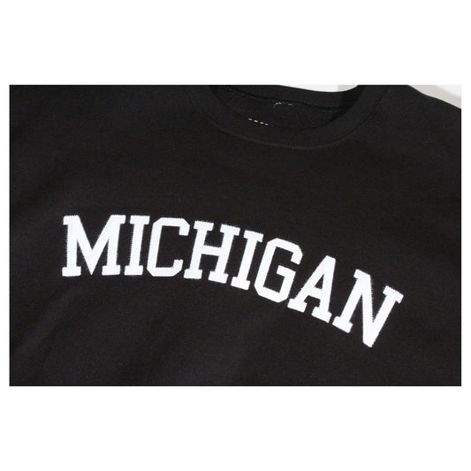 MICHIGAN FELT CREWNECK - BLACK